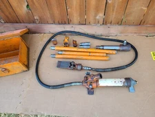 Astroline Hydraulic Pump Porta-Power Kit , 4 TON 107B, AS IS For Parts Or Repair