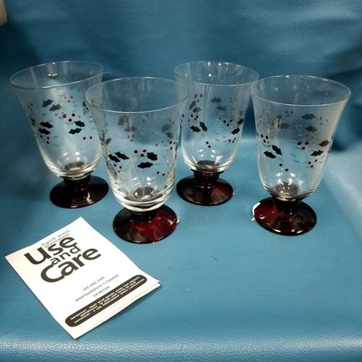 Set of 4 Replacement Pfaltzgraff Hand painted Etched Winterberry Glass Goblets