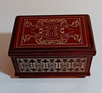 Vtg Musical Jewelry Box,  You Light Up My Life , Gold Accents, Red Velvet Lining