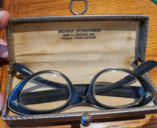 Vintage Cat Eye Glass Frames Glasses original Embossed Case Bausch  Lomb 5 1/2