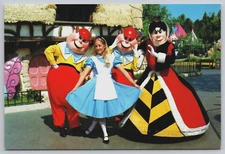 Disneyland CA Alice in Wonderland Mad Hatter Shop Fantasyland 6x4 Postcard B13