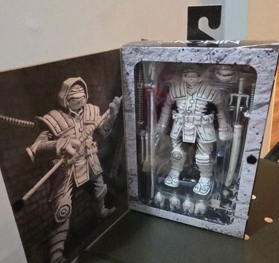 Neca Teenage Mutant Ninja Turtles - The Last Ronin - Black/white TMNT 7'' Figure