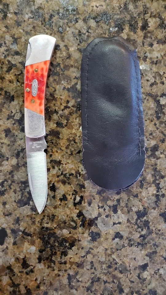 RED CASE POCKET KNIFE R61226L Stainless Steel Blade NEW  WITH LEATHER SHEATH - Image 3 of 3