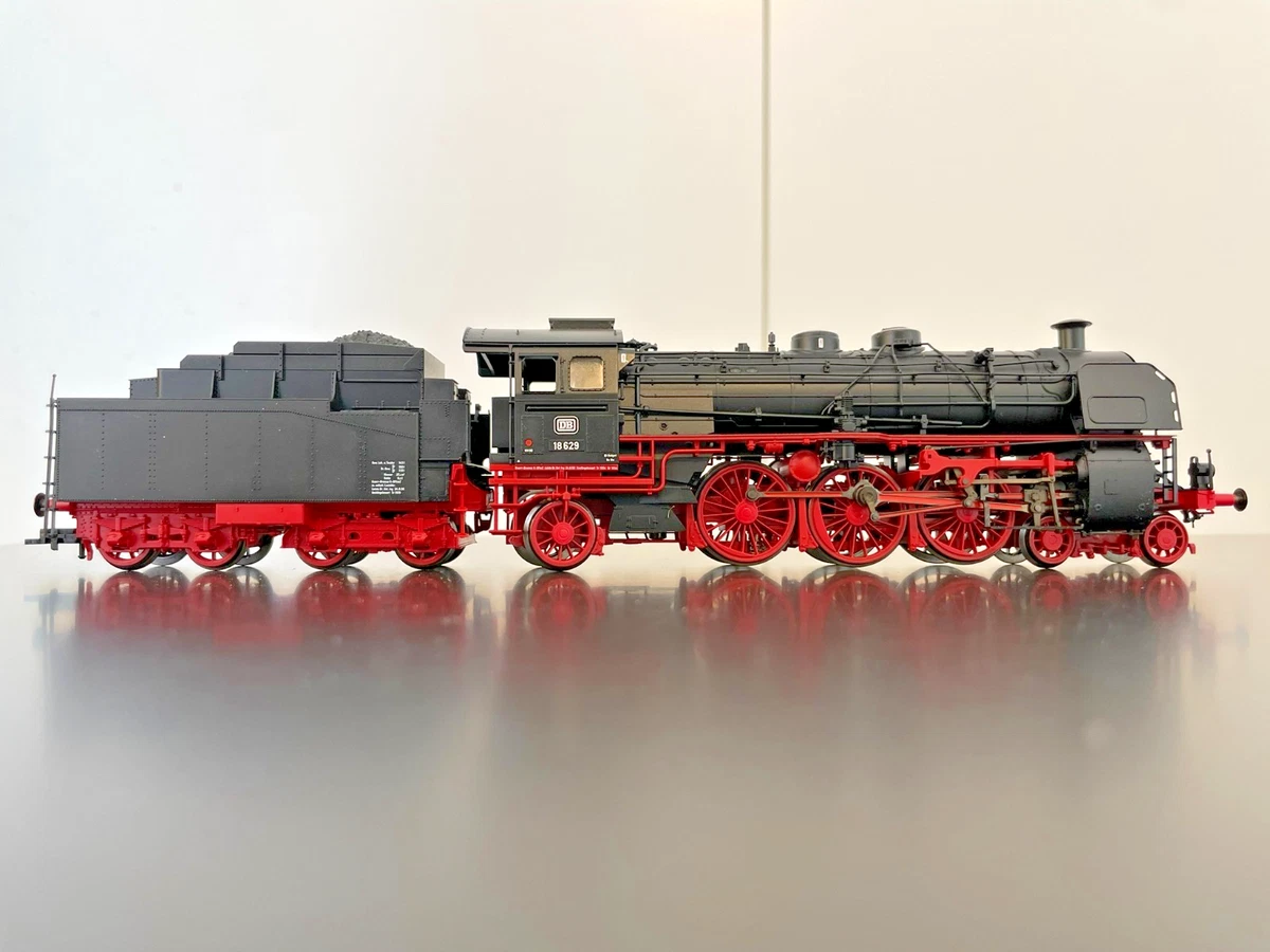 Fleischmann 74118 Dampflok BR 18.6 DB Ep. III DCC ESU Lok-Sound ab Werk neu!