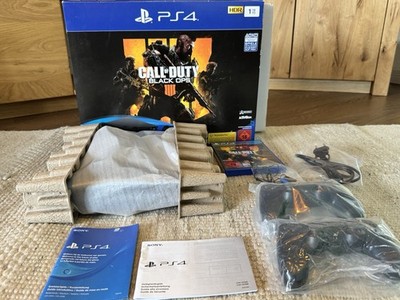 Sony PlayStation 4 Pro 1TB Konsole - Schwarz, Inkl. OVP, 2 Controller