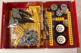 1989 Vintage Lego Technic 8034 set with box and instructions