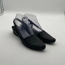 Black Quilted Design Sling Back Pointed Toe Wedge Sandals Women's Size 5.5 NEW