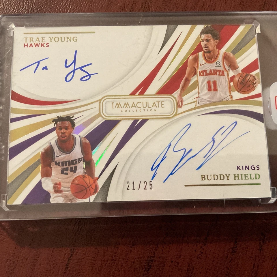 G2U 2021 Immaculate Collection Trae Young And Buddy Hield Doble Firma 2125 Foto 2 de 3