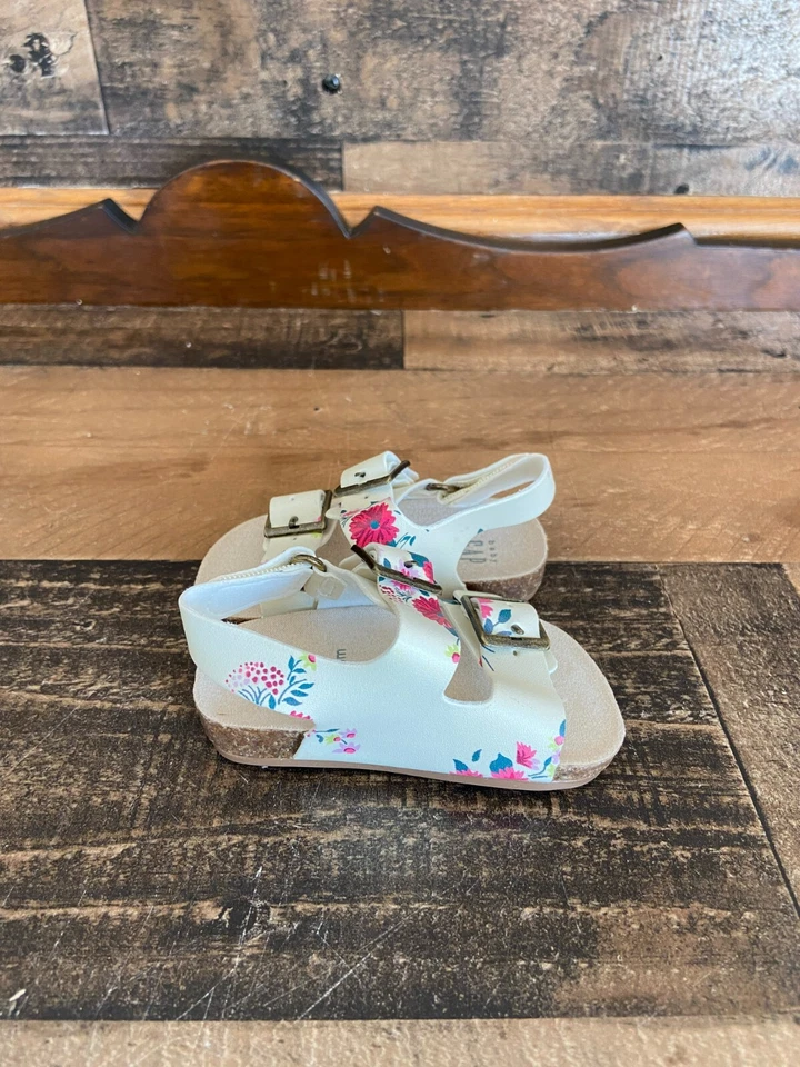 Sandalia Gap Bebé Niña Floral Imitación Cuero Hebilla Desierto Talla 3-6 Meses Boho Sol Foto 2 de 4