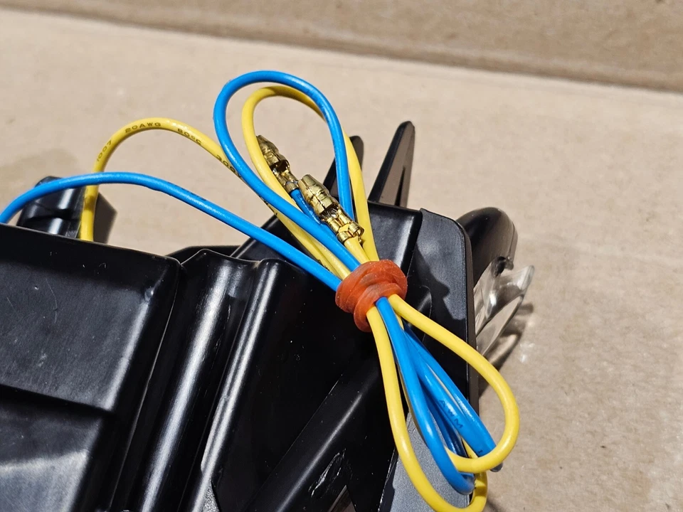 FRENO TRASERO / INTERMITENTE BMW S1000RR COMPETICIÓN LUCES DE TRABAJO Foto 4 de 4