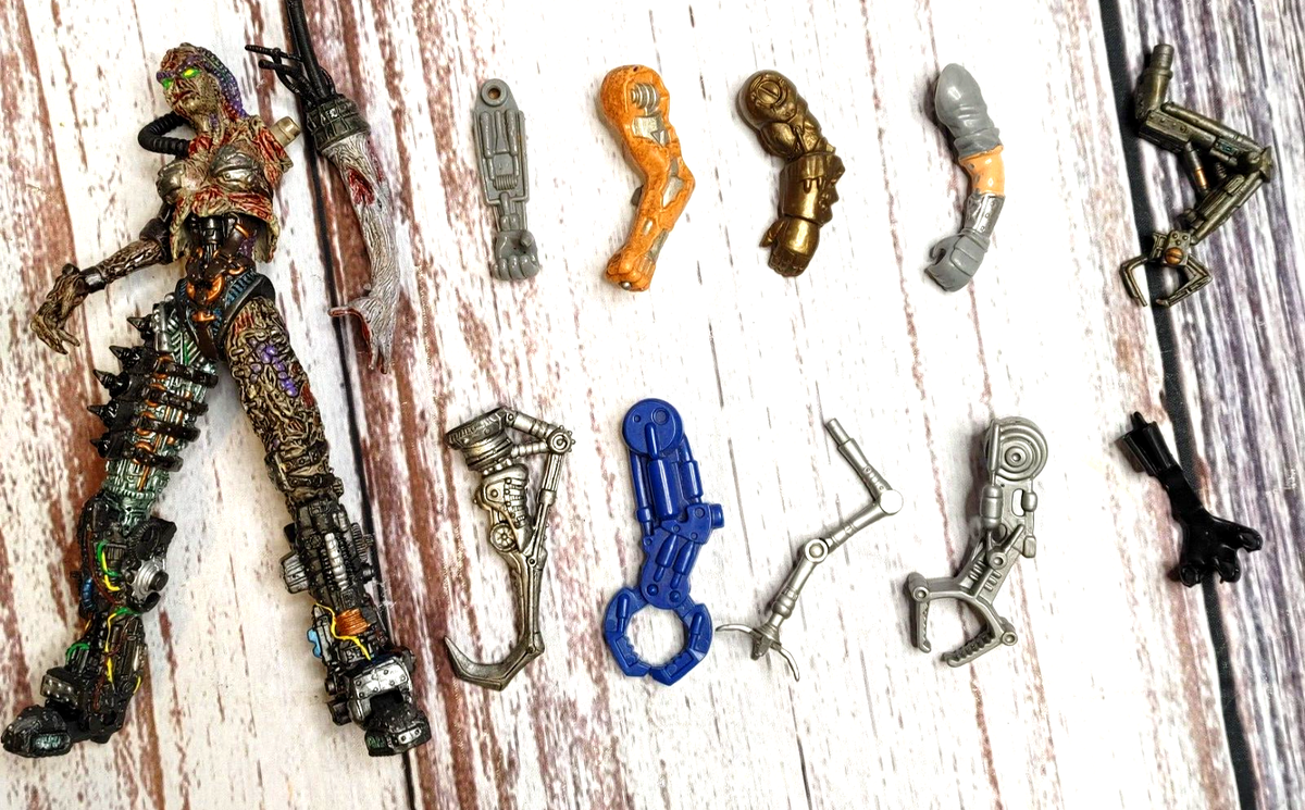 ReSaurus Quake II Alien Strogg Iron Maiden Figure Female Zombie w