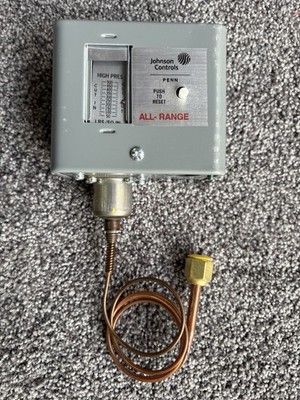 Johnson Controls P70DA-1C High Pressure Control Manual Reset, 50-500 psi
