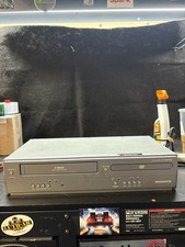 Magnavox DV200MW8 DVD/VCR VHS Combo Player No Remote Tested Works