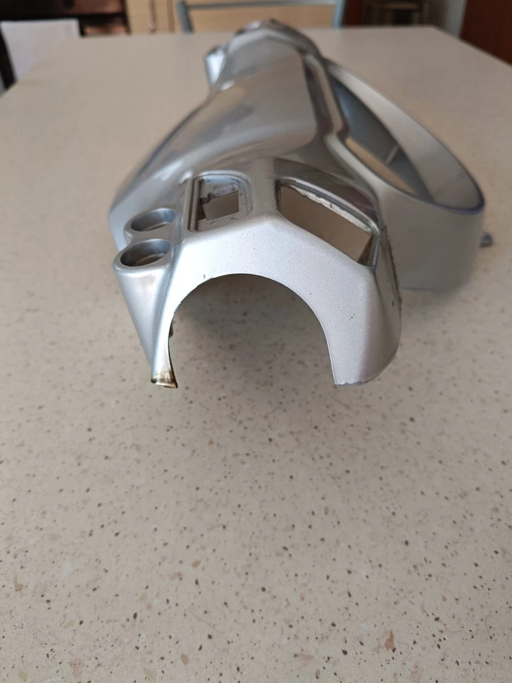 Plastica Manubrio GRIGIO in perfette Condizioni  Beverly 500   2004 - Immagine 2 di 4