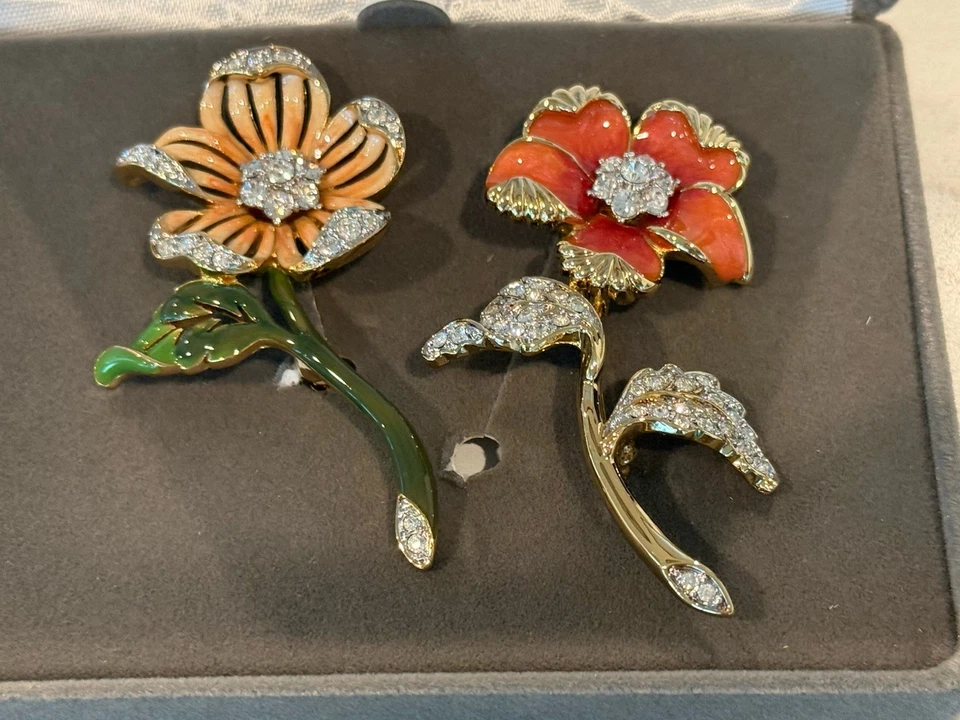 NUEVO Juego de 2 prendedores de flores esmaltadas y pavé Nolan Miller - Coral Foto 2 de 4