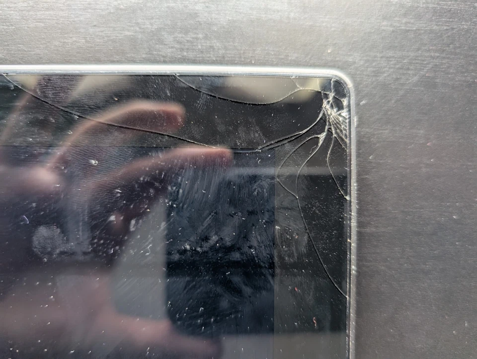 Windows RT Surface (For Parts Only) - Model 1516 32GB For Repair Read - Image 2 of 4