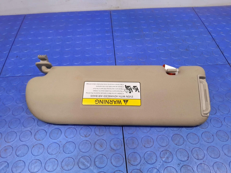 10-13 Kia Forte Koup Sun Visor Right Passenger Side Gray OEM 852201M8008O - Image 2 of 4