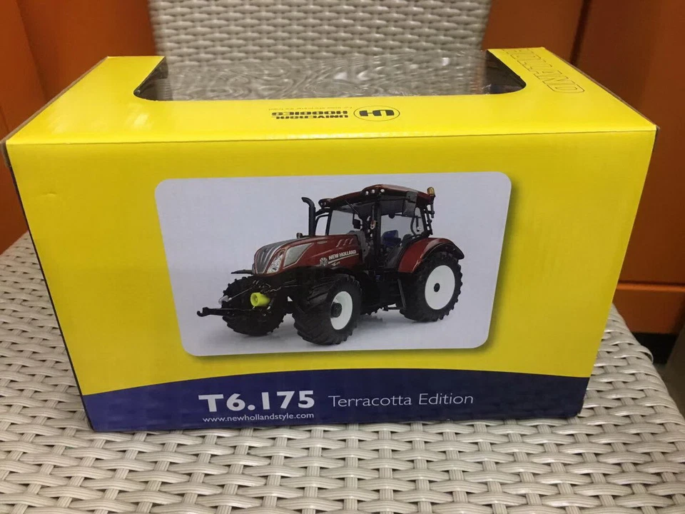 Universal hobbies 1/32 New Holland T6.175 Edition Terracotta Diecast - Image 3 of 3