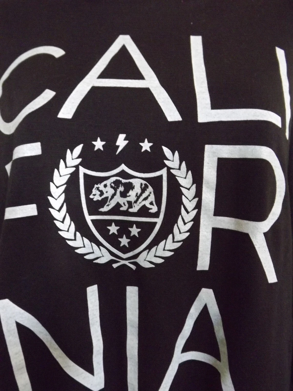 VETEMENTS Felpa California Fashion Magazine nera spalle fredde taglia M cappuccio camicia top