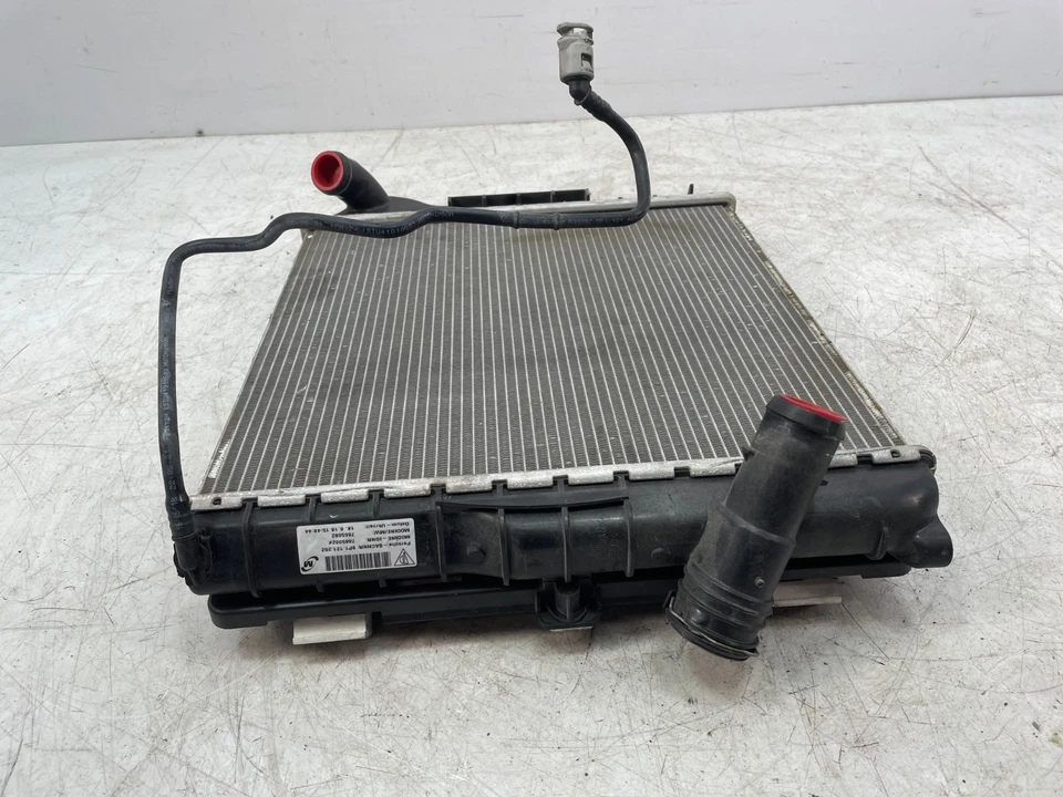 ✅ Radiador de refrigeración del motor delantero derecho 17-24 OEM Porsche 718 Boxster 982 2,0 L 36 k Foto 3 de 4