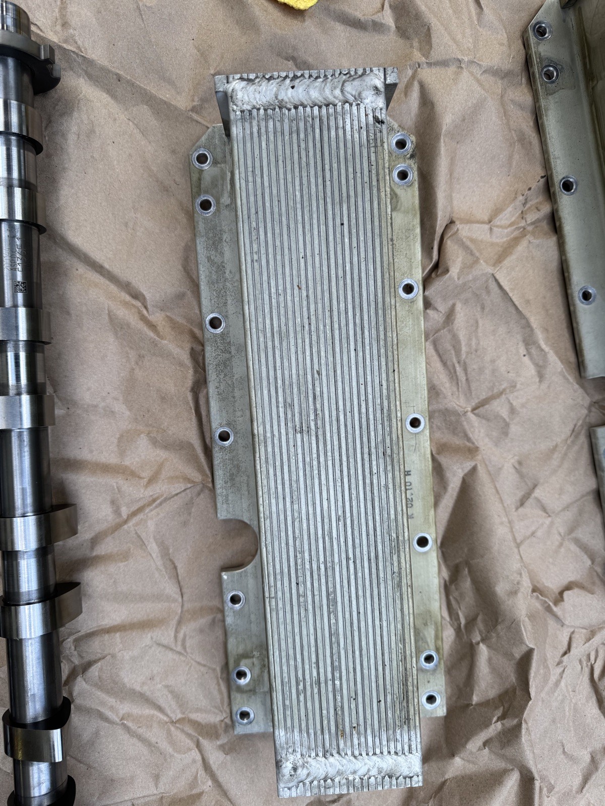 08-14 Ferrari California 04-19 Maserati GranTurismo Engine Oil Heat Exchanger