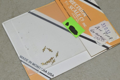 #ad HO steam locomotive PARTS brass Precision Scale Co 31031 air pump governor 8 $3.00