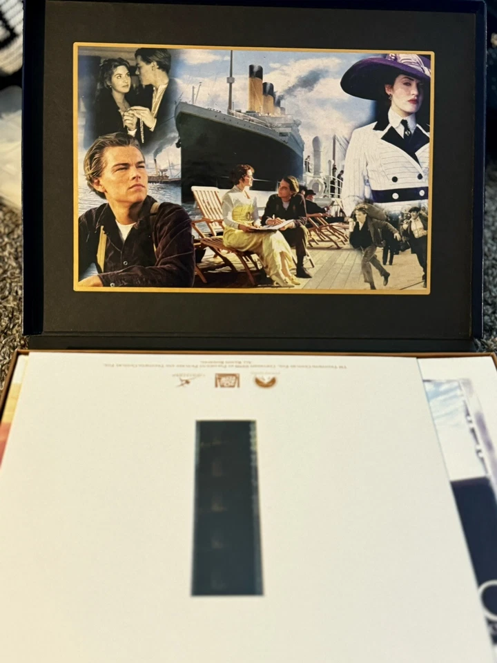 TITANIC COLLECTOR’S EDITION BOX Include 2 Vhs Movie 1 Photo Book 1 Filmstrip Foto 2 de 4