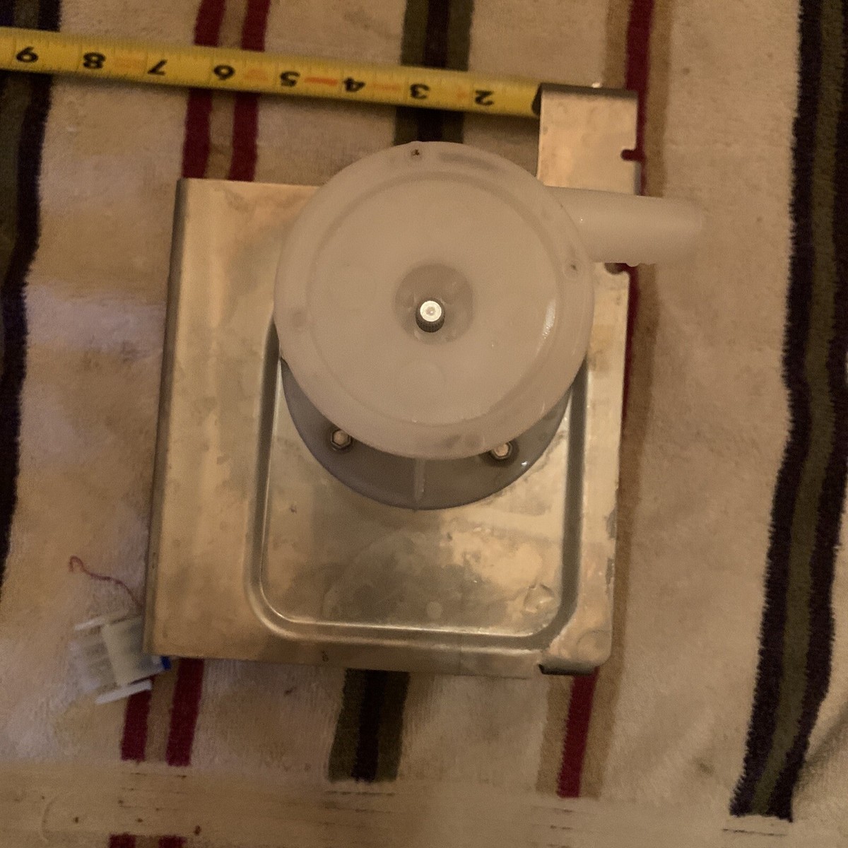 2217220, WP221722 used Genuine OEM Whirlpool Icemaker 