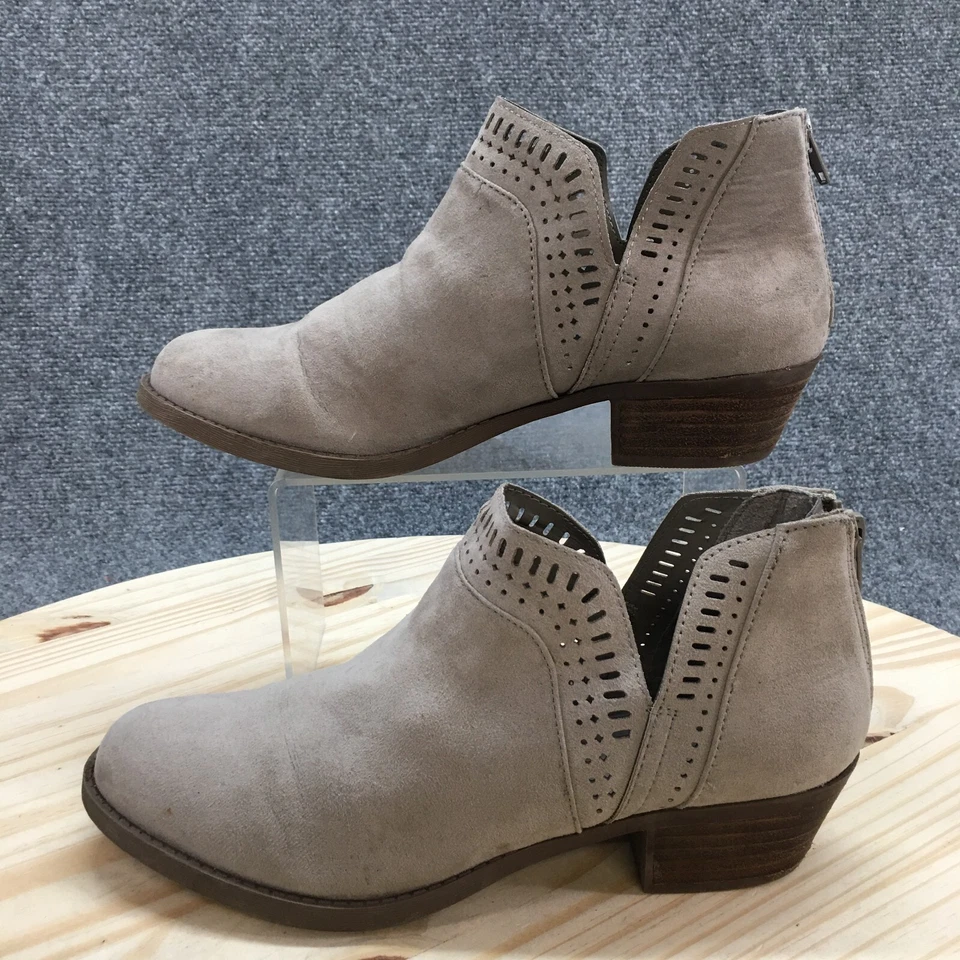 Carlos Ankle Boots Womens 9M Gray Billey Almond Toe Slip On Block Casual Suede - Image 2 of 4
