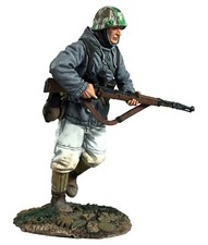 BRITAINS WORLD WAR 2 GERMAN 25062 VOLKSGRENADIER RUNNING WITH K-98 NO.1 MIB