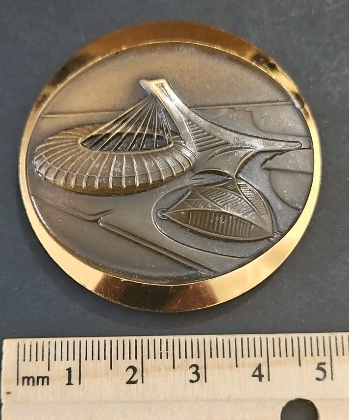 Official Bronze Commemorative Olympic Medal 1976 Montreal