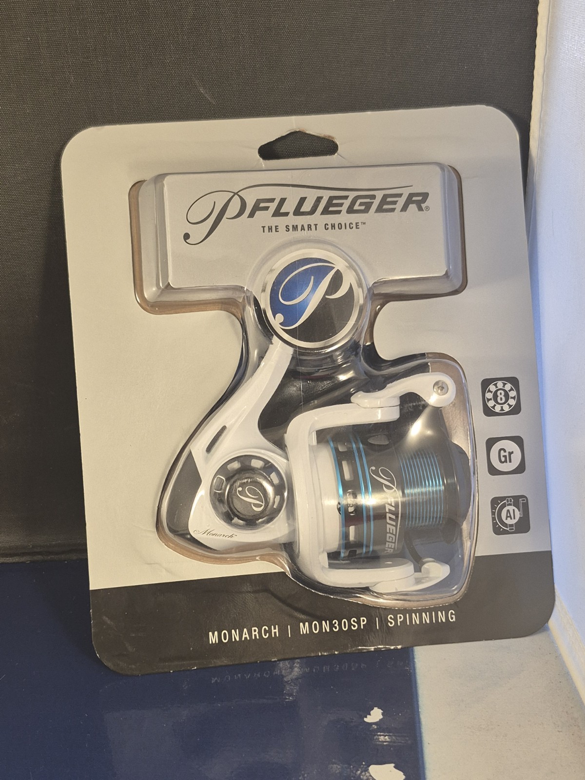 NEW - Pflueger Monarch MON30SP Spinning Fishing Reel - Free ShipN!