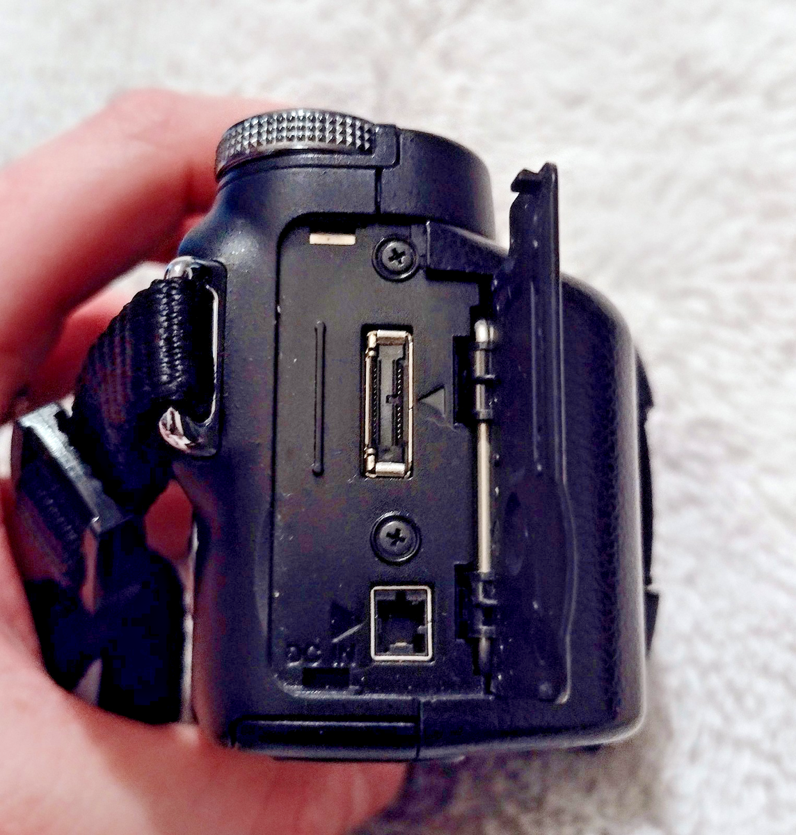 Sony Cyber-shot DSC-H10 8.1MP Digital Camera - Black for sale