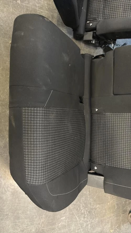 Banquette arriere PEUGEOT 308 2 SW PHASE 2 BREAK - Photo 4/4