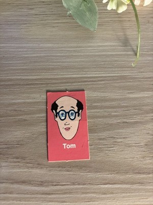 Guess Who? Ersatz-Charakterkarte 1980 - ''Tom'' (rot)