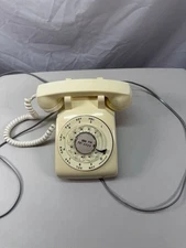 Vintage Northern Telecom Rotary Dial Light Yellow Desk Phone 1982 USA Untested
