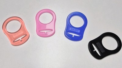 2x Silikonadapter für Schnullerkette Mit Name  Halter für Schnuller ohne Ring