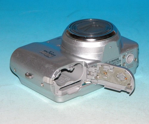 Nikon COOLPIX L5 7.2MP Digital Camera - Silver #4013 - Picture 6 of 7