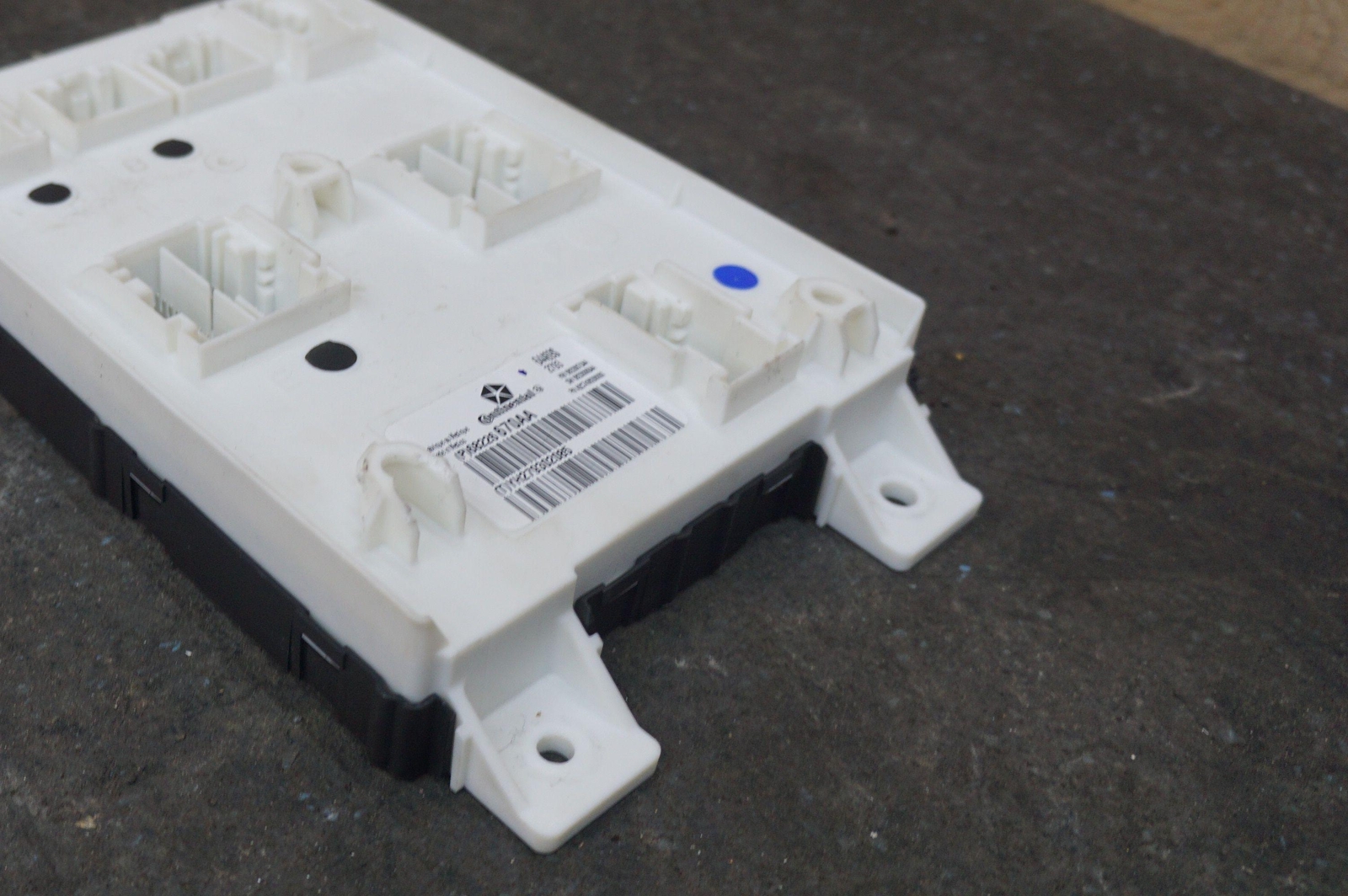 Body Control Module Ecu 68226670aa Maserati Quattroporte Ghibli 2013-17+