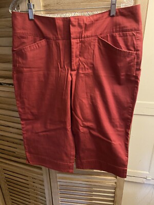 Dockers Women's Mid Rise Curvy Capri Pants Khaki Size 12P Coral Pink  inseam