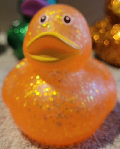 8 Glitter Rubber Ducks (nice shape) - Picture 2 of 2