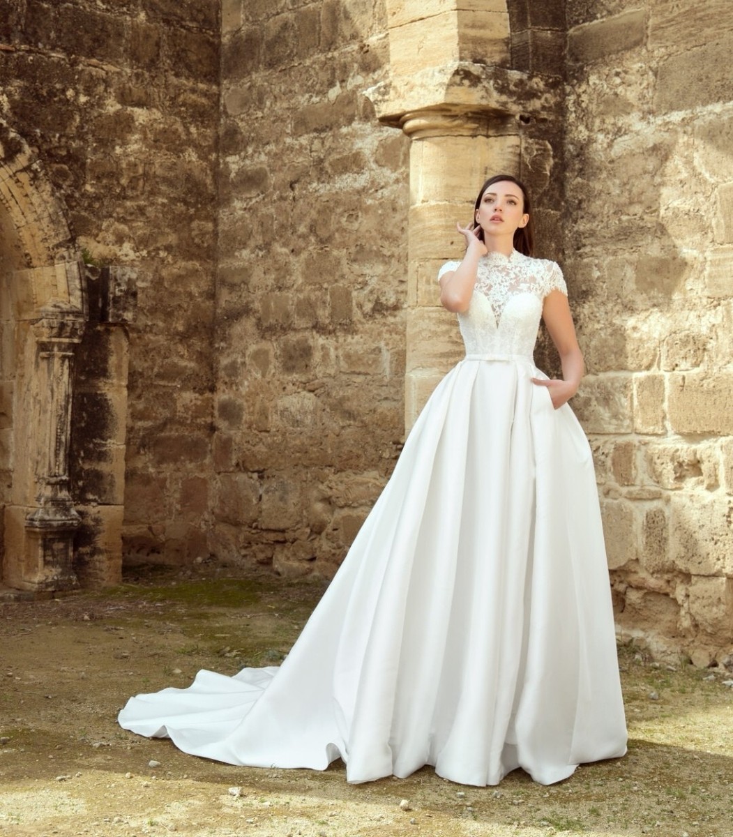 christine browns wedding dress You're going to see our wedding!! https://people.com/tlc-announces-sister-wives-special-christine-brown -david-woolley-wedding-8407023