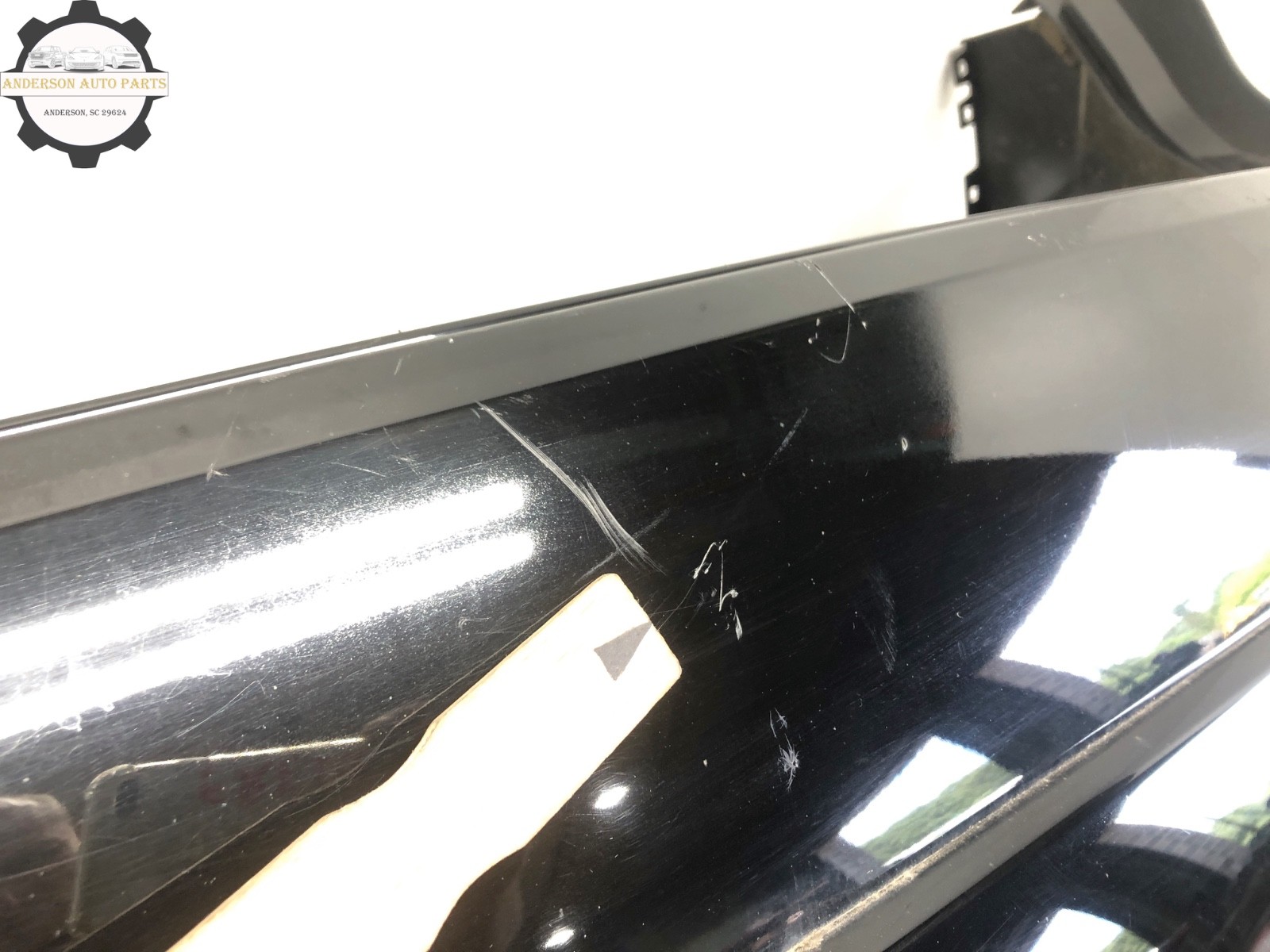 2017-2024 MASERATI LEVANTE REAR BUMPER COVER & SENSORS OEM 820 /NER - NERO BLACK
