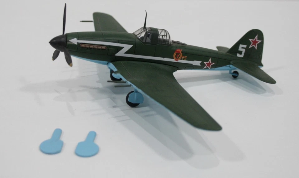 ALTAYA – ILYUSHIN IL-2 STURMOVIK (URSS, 1943) – Escala 1/72 - Imagen 4 de 4