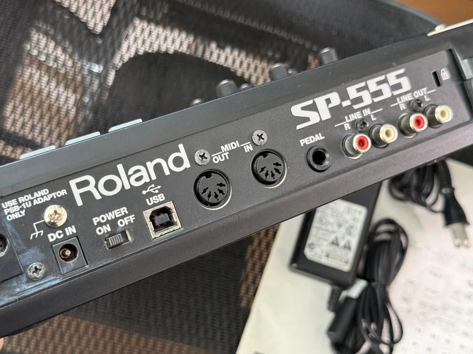 Roland SP-555 Groove Sampler getestet mit Adapter & CD-ROM s1333M - Bild 4 von 4