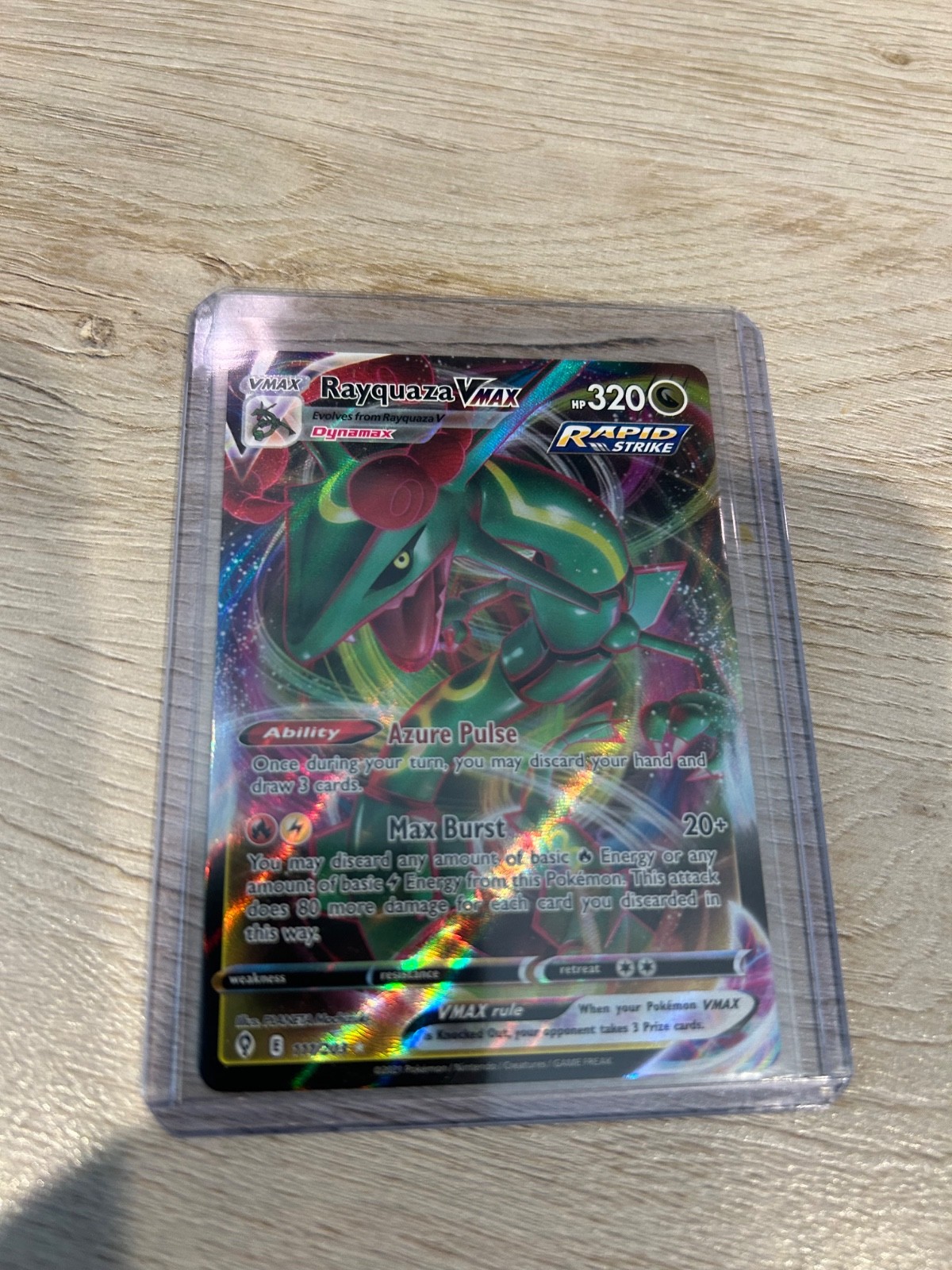 Pokemon Rayquaza VMAX 111/203 NM Evolving Skies