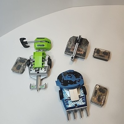 HEXBUG Battle Bots robot vehicles Lot Of 3 With Remotes - For PARTS