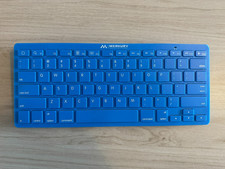 Teclado inalámbrico Merkury Innovations Mini Travel Bluetooth azul