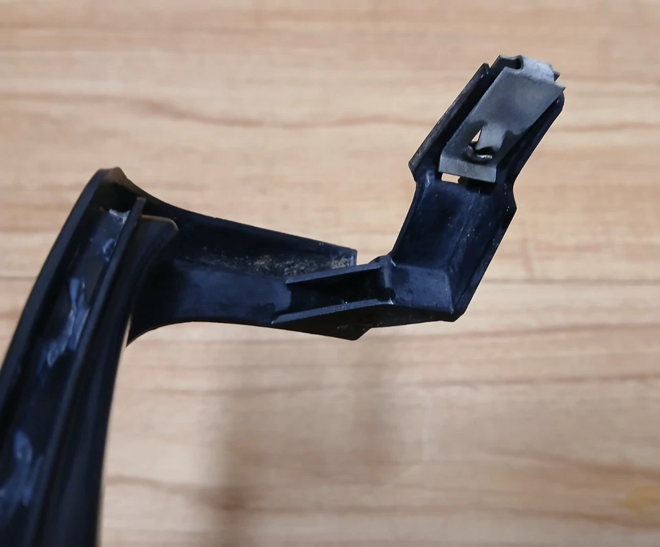 1985-88 Volkswagen Quantum Syncro Wagon B2 OEM Hella Front R Parking Light Assy Foto 2 de 4