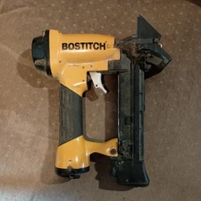 BOSTITCH LHF97125-2 Hardwood Flooring Stapler works